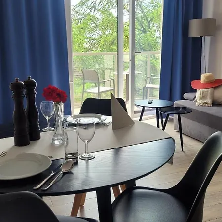 Lambert * 尤斯托尼莫斯基