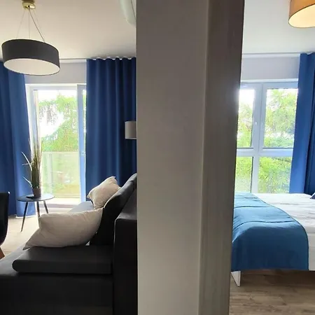 Lambert * 尤斯托尼莫斯基